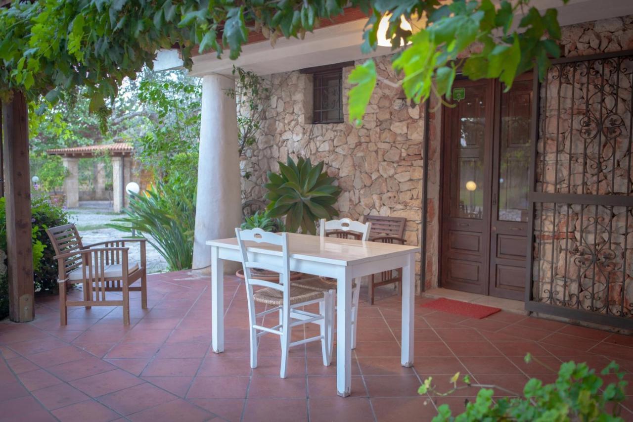 B&B Lucamaria Trepuzzi Exterior foto